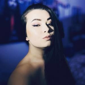 Meet your Posher, Jasmine